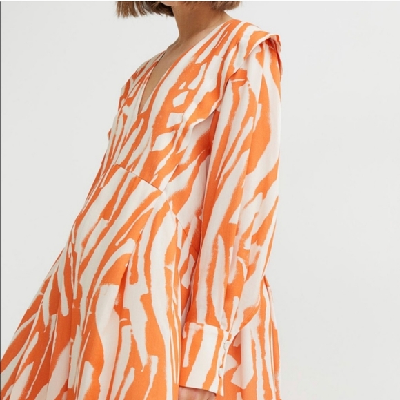 H&M lyocell kaftan dress size L - Picture 2 of 8